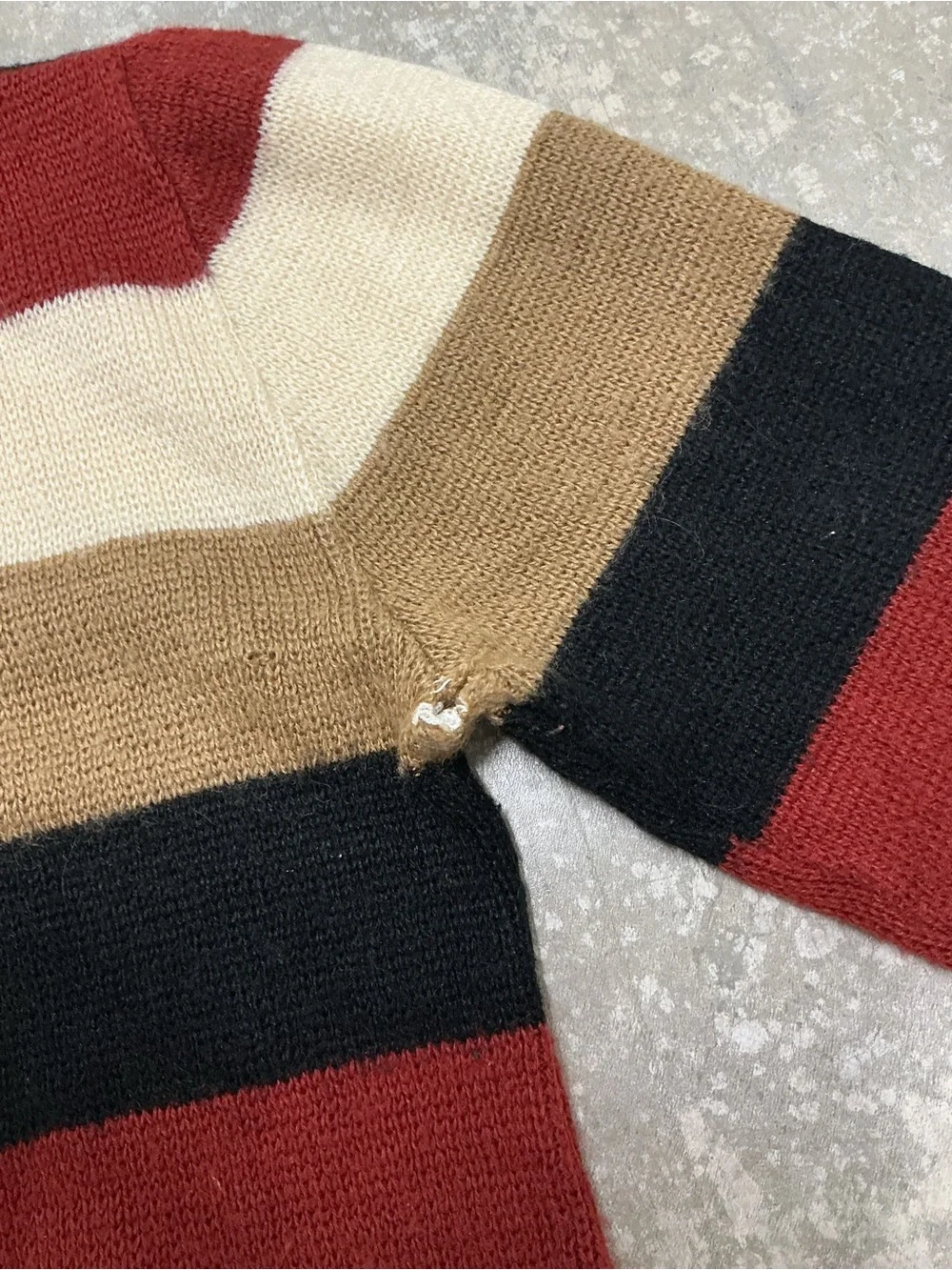 N/A classic crewneck